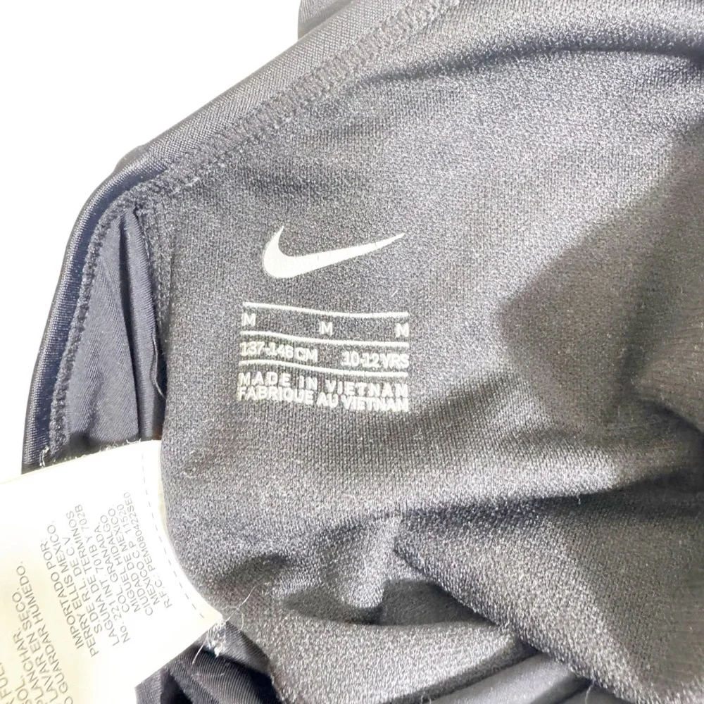 Nike girls black